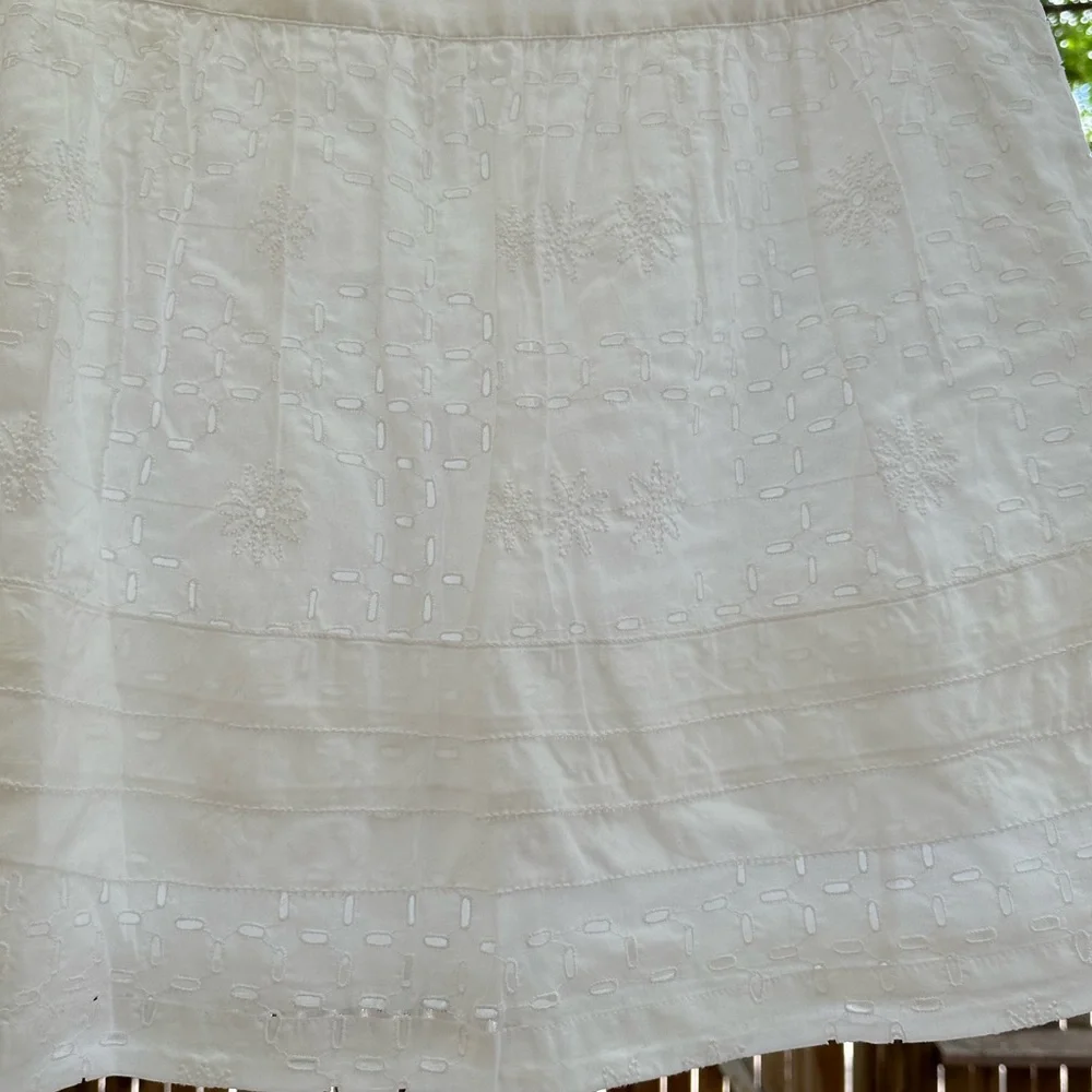 Banana Republic NWOT Crochet Eyelet White Mini Skirt 100% Cotton size 12 - Picture 8 of 16